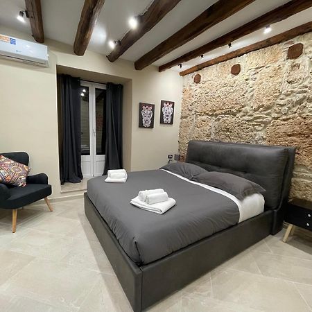 Tommy'S Rooms Палермо Екстериор снимка