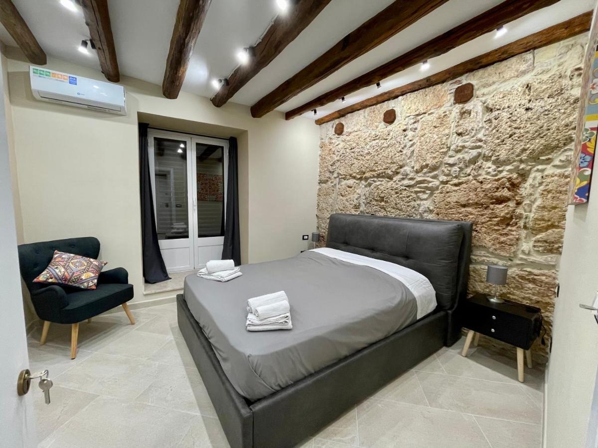 Tommy'S Rooms Палермо Екстериор снимка