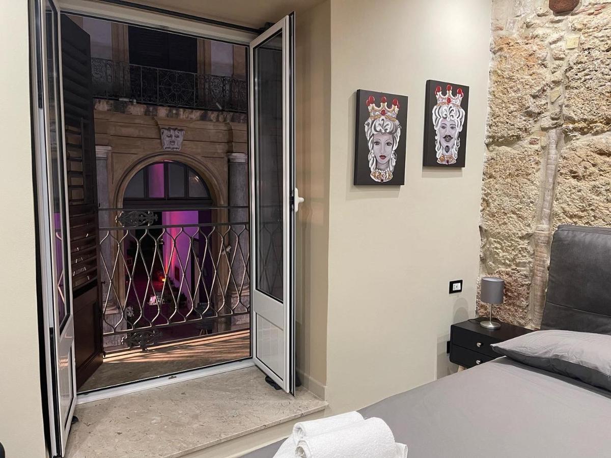 Tommy'S Rooms Палермо Екстериор снимка