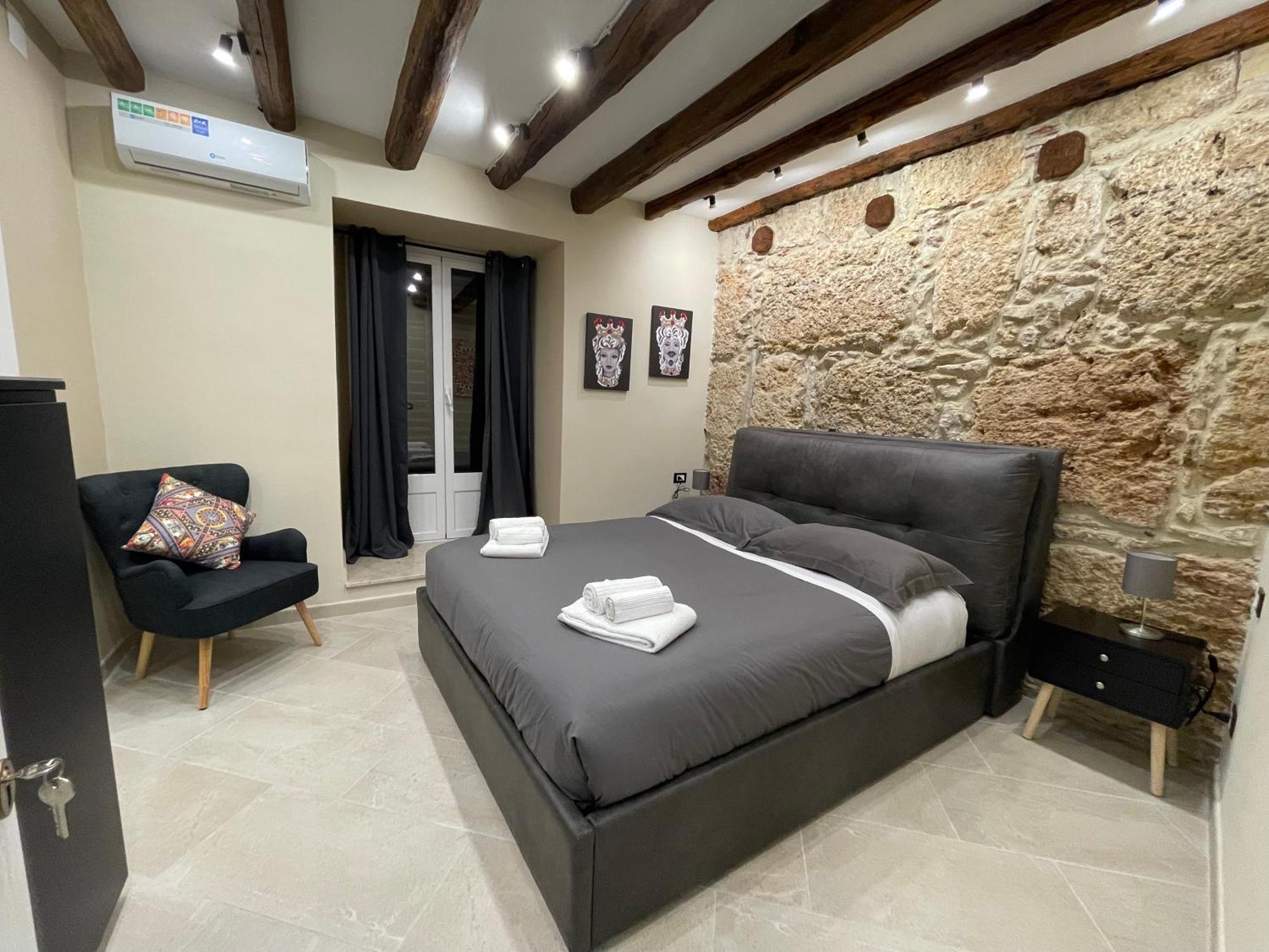 Tommy'S Rooms Палермо Екстериор снимка