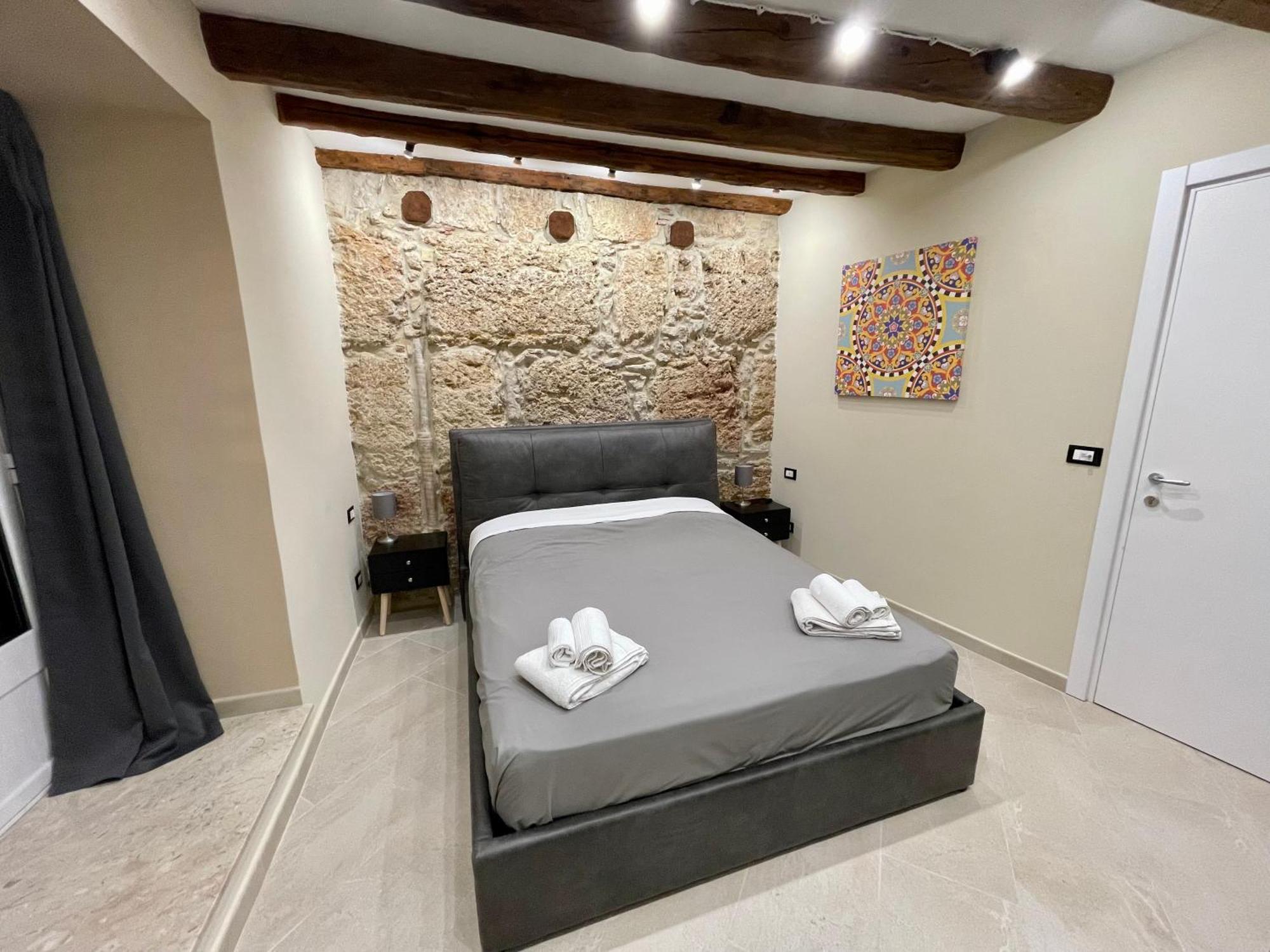 Tommy'S Rooms Палермо Екстериор снимка